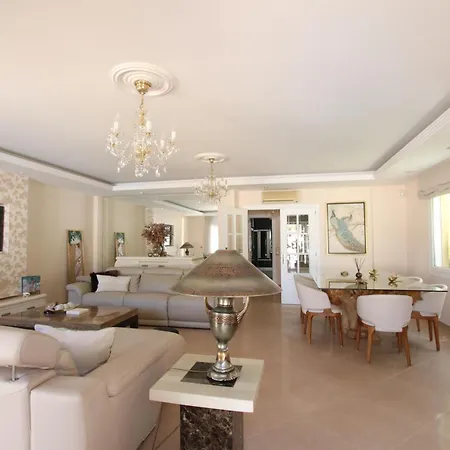 Tess Casa La Esperanza 4*